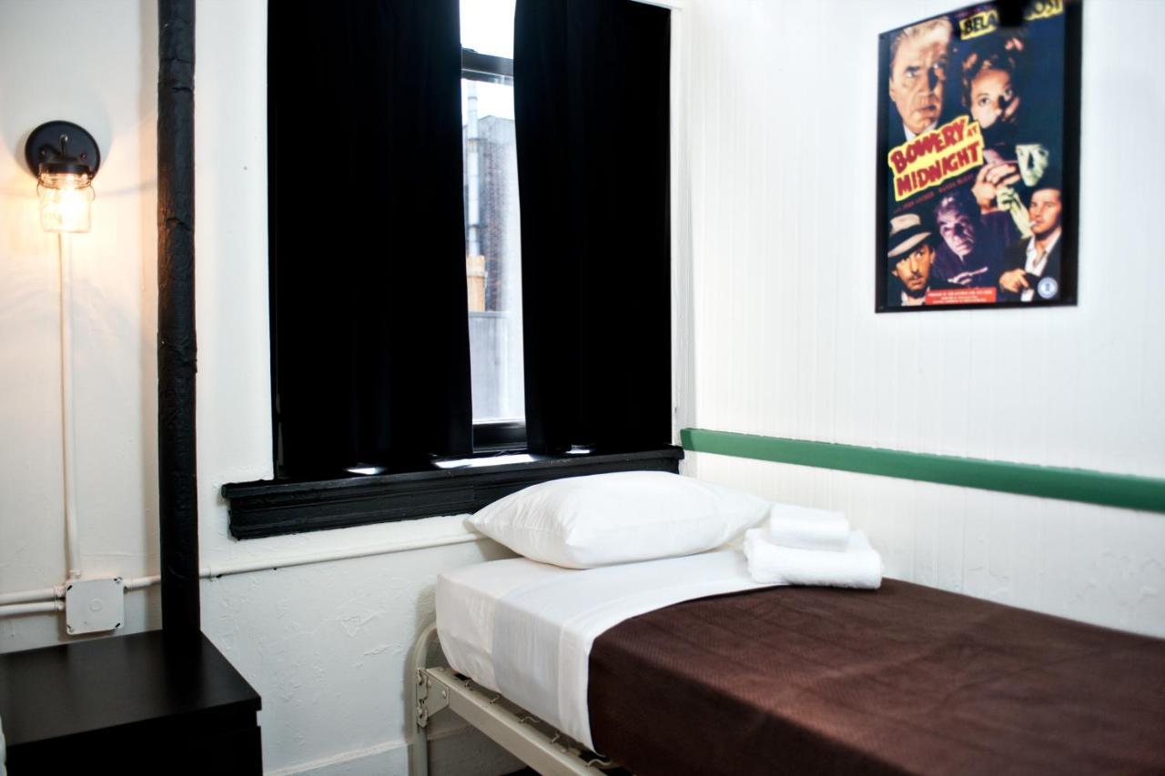 The Bowery House Hostel New York Room photo
